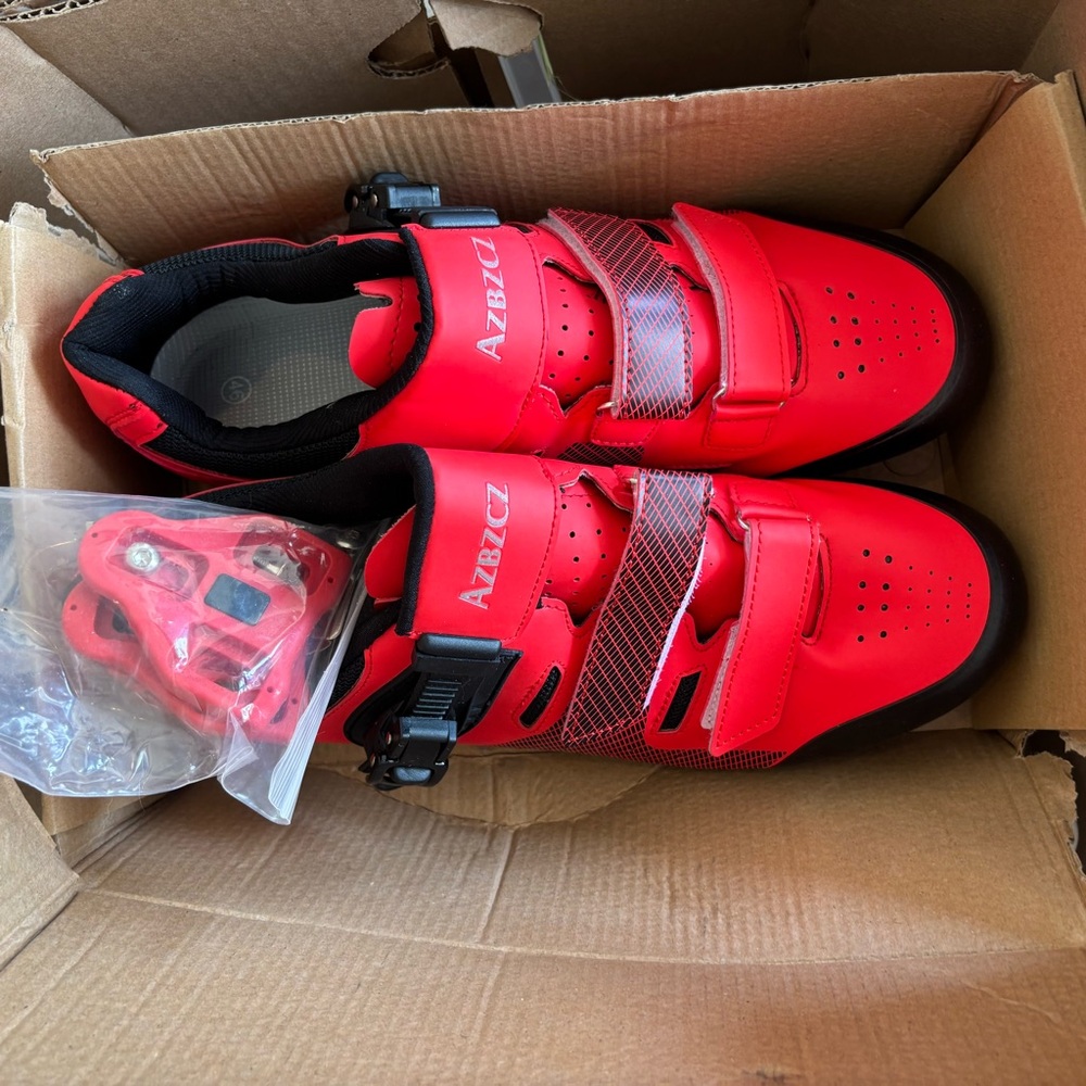 Red Cycling Shoes - Picture 5 of 5